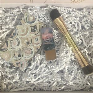 RESERVED MaskCara contour color Olive